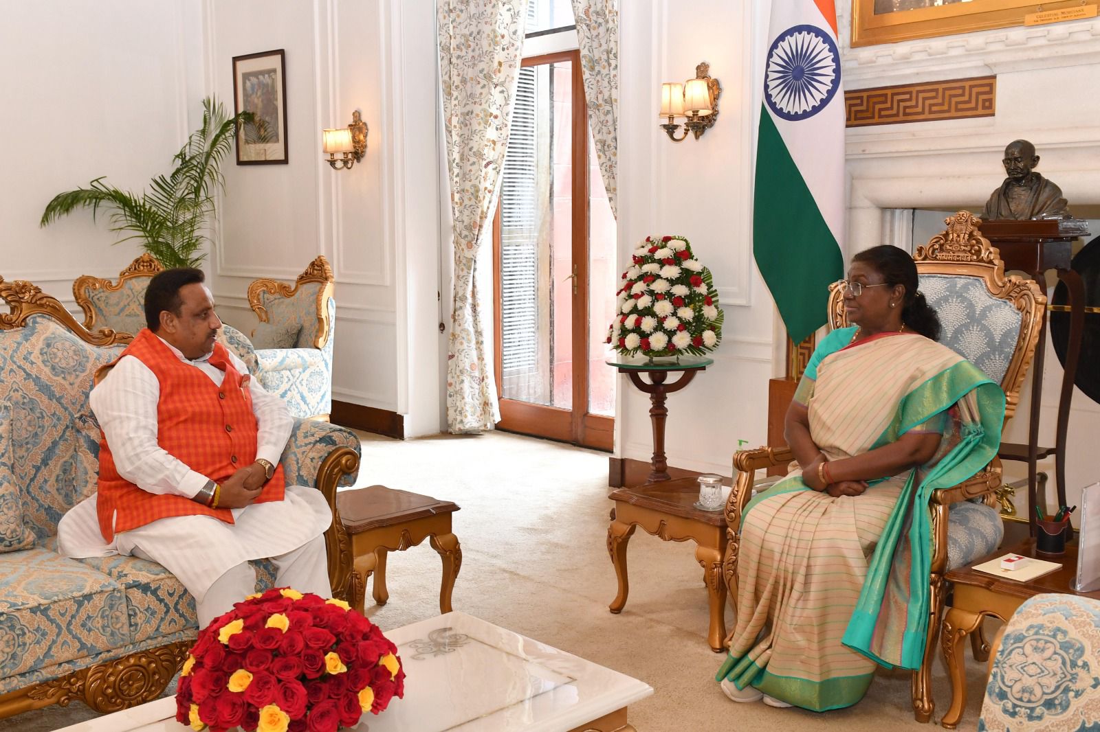 MP Praveen Khandelwal Invites President Droupadi Murmu to Attend Ram Leela Event in His Constituency